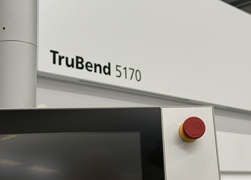 Precision forming for anodized aluminium